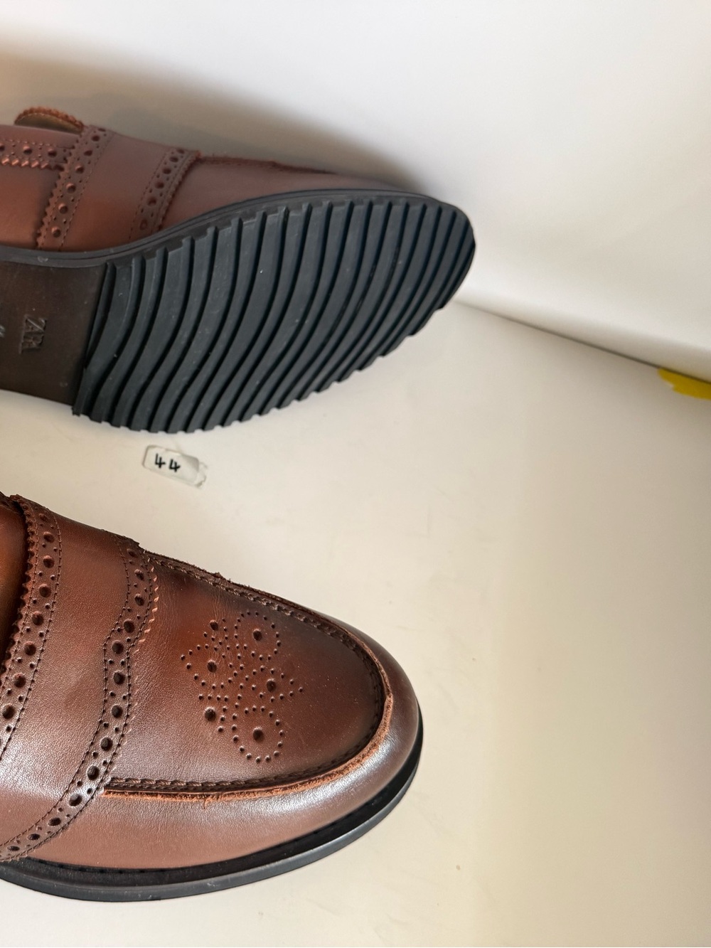 Zara Men's Brown Leather Wingtip Derby Shoes limited edition